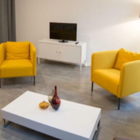 Bel Appartement Au Coeur Du Centre Historique 博格斯 外观 照片